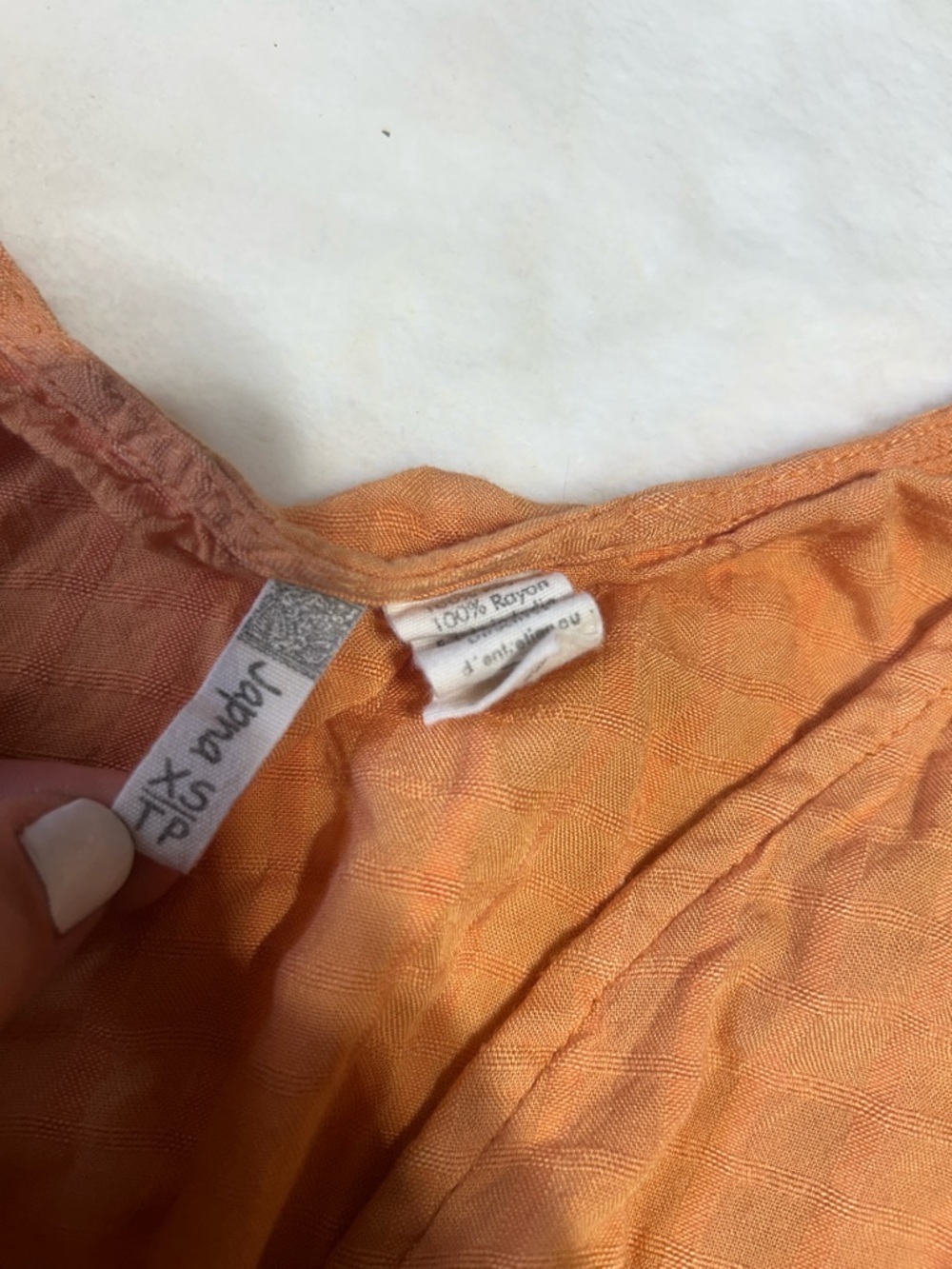 Japna Rust Orange Button-Front Smocked Crop Top - Picture 3 of 4